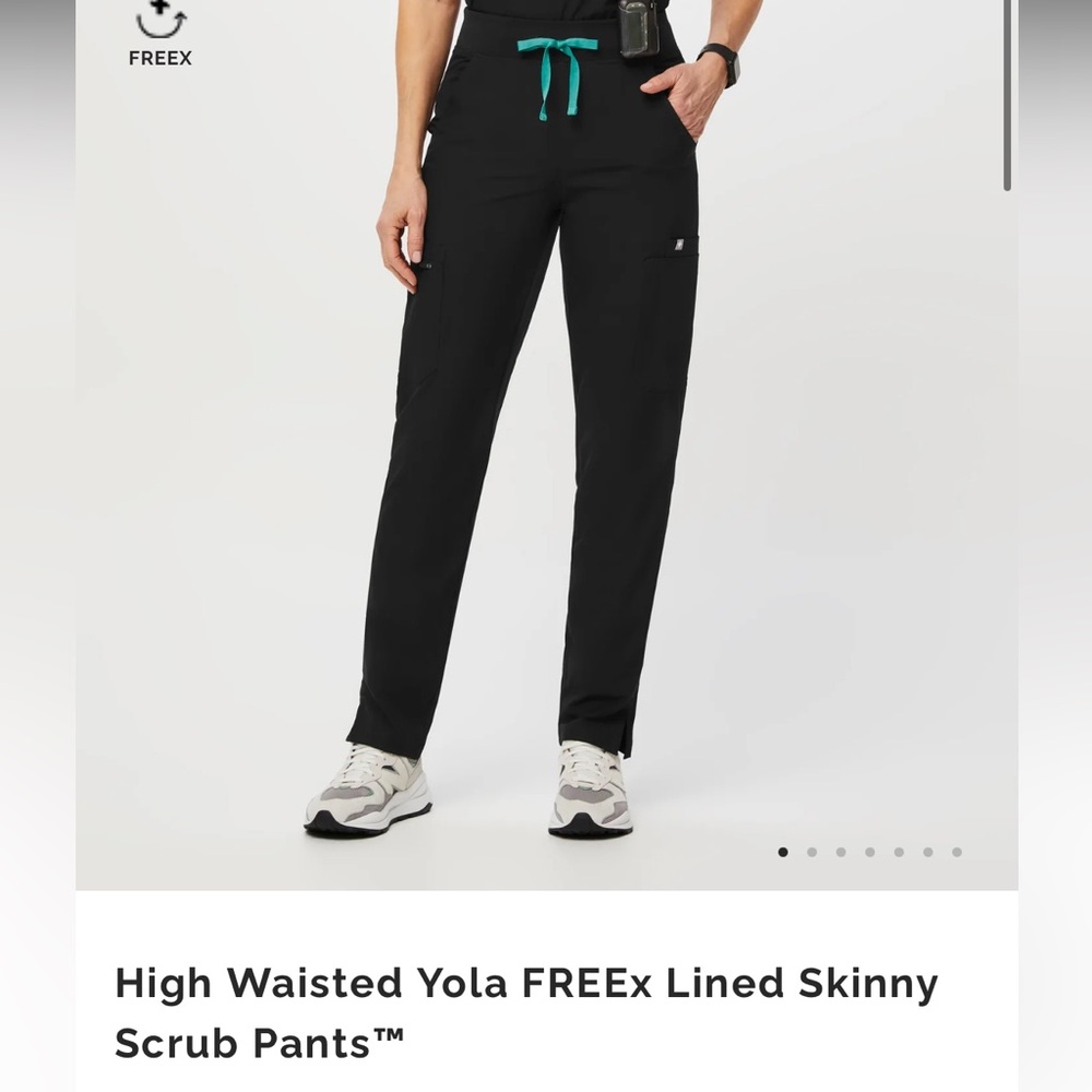 Figs black High waisted Yola FREEx Lined Skinny Scrub Pants